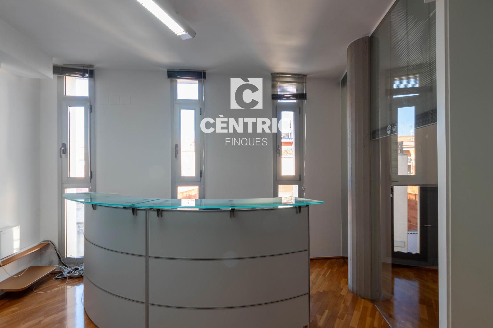 Oficina de 136 m² amb quatre despatxos al costat de la Rambla d’Ègara - Foto 2