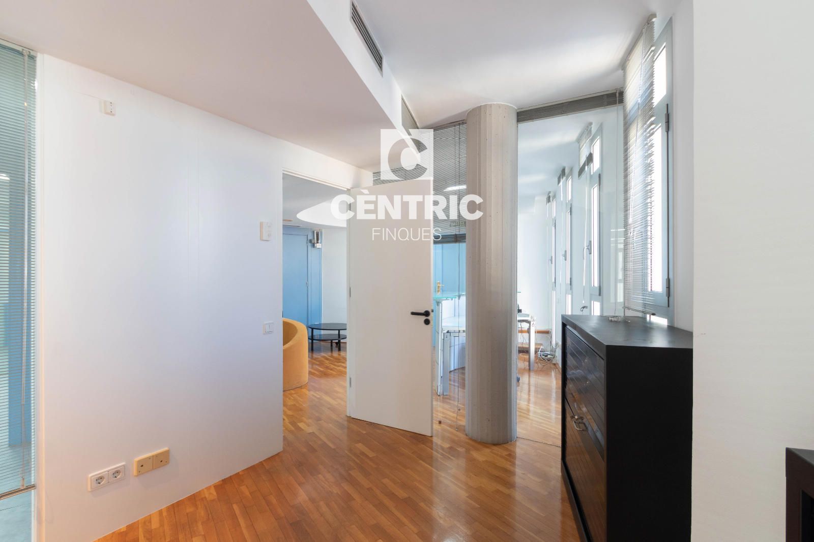 Oficina de 136 m² amb quatre despatxos al costat de la Rambla d’Ègara - Foto 4