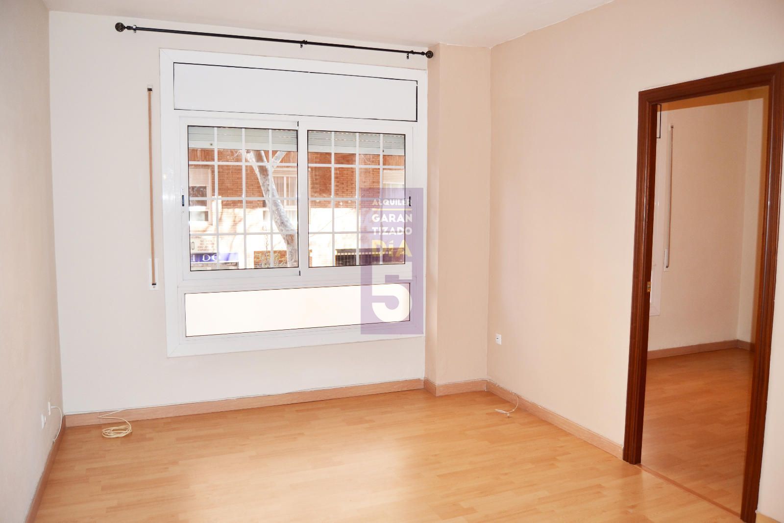 Piso en alquiler Barcelona. Ref: 1315. 