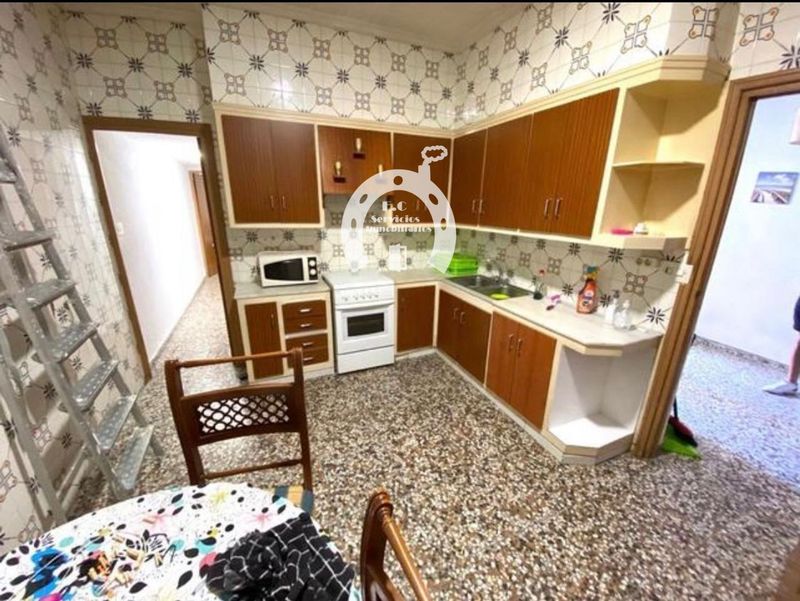 Piso en venta Elche/Elx, Alicante. Ref: 1685. F.C Servicios Inmobiliarios