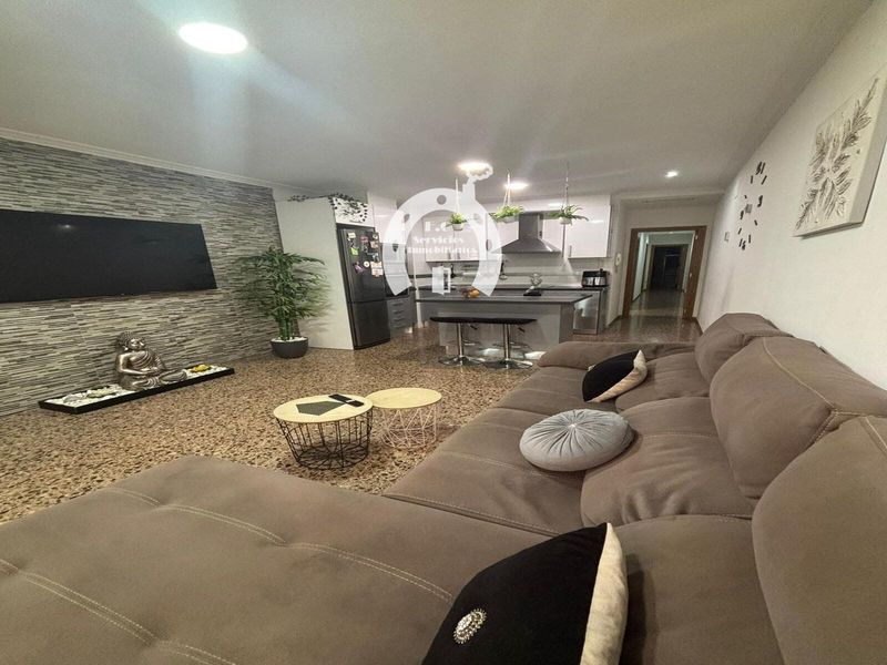 Piso en venta Elche/Elx, Alicante. Ref: 2375. F.C Servicios Inmobiliarios