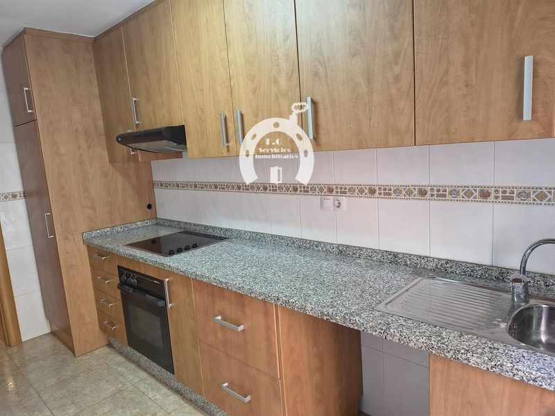 Piso en venta Elche/Elx, Alicante. Ref: 2388. F.C Servicios Inmobiliarios
