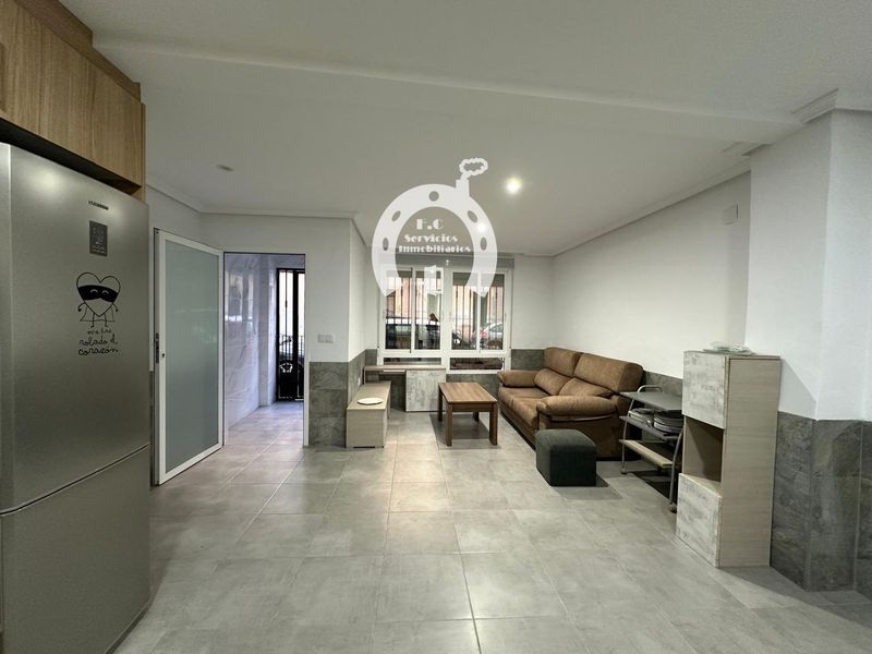 Piso en venta Elche/Elx, Alicante. Ref: 2434. F.C Servicios Inmobiliarios
