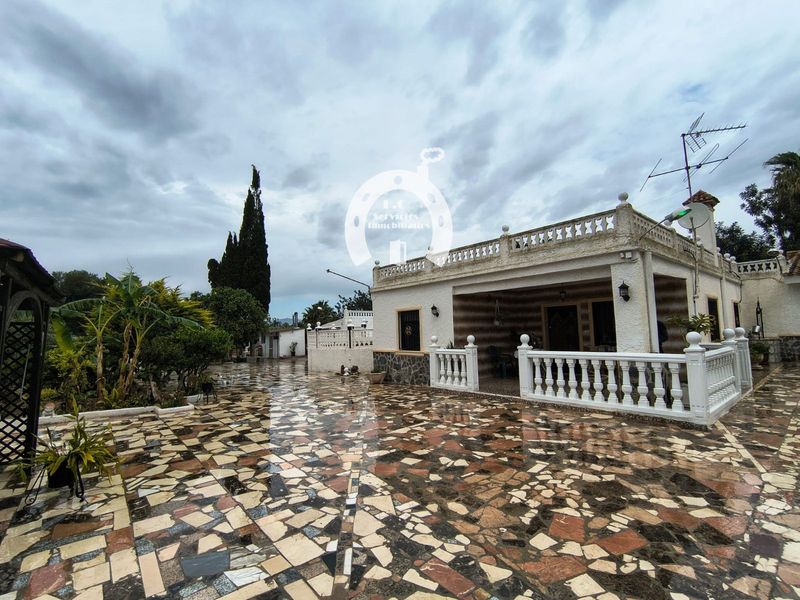 Chalet Independiente en venta Albatera, Alicante. Ref: 2435. F.C Servicios Inmobiliarios