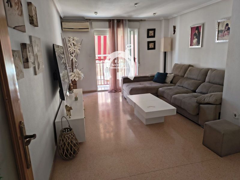 Piso en venta Elche/Elx, Alicante. Ref: 2450. F.C Servicios Inmobiliarios
