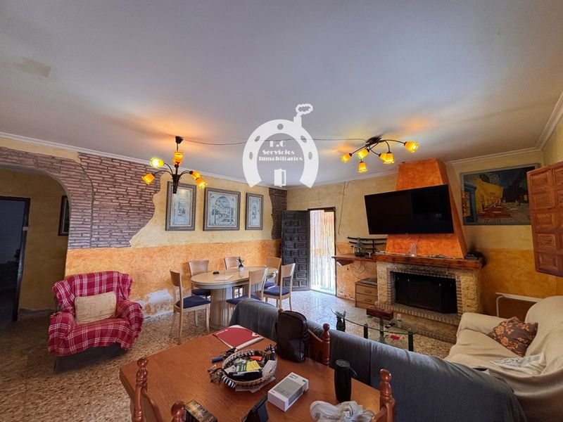 Chalet Independiente en venta Elche/Elx, Alicante. Ref: 2465. F.C Servicios Inmobiliarios