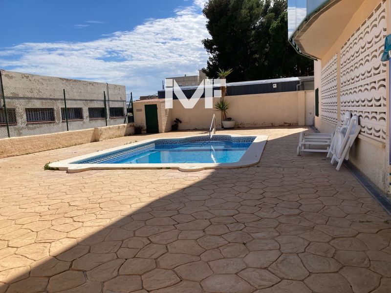 Apartamento en venta Miami-Platja, Tarragona. Ref: 1008. Fernández & Vicuña