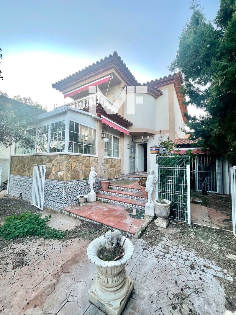 Maison de Ville en vente Miami-Platja, Tarragona. Ref: 1041. Fernández & Vicuña