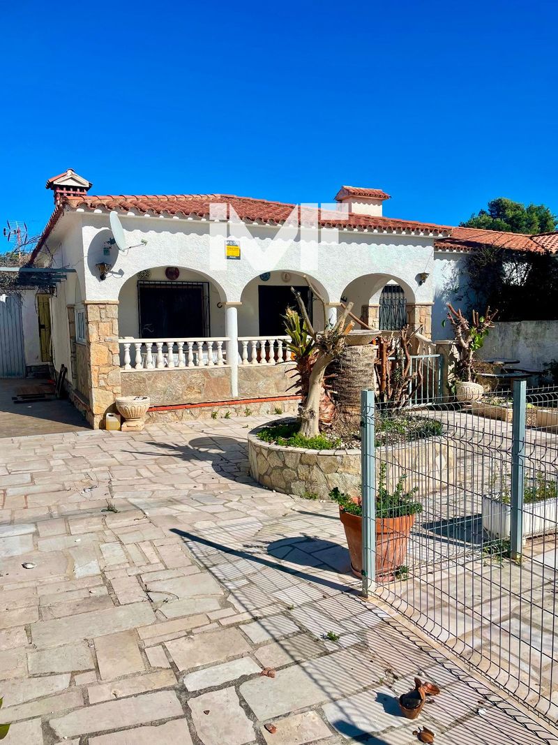 Maison de Ville en vente Miami-Platja, Tarragona. Ref: 1042. Fernández & Vicuña