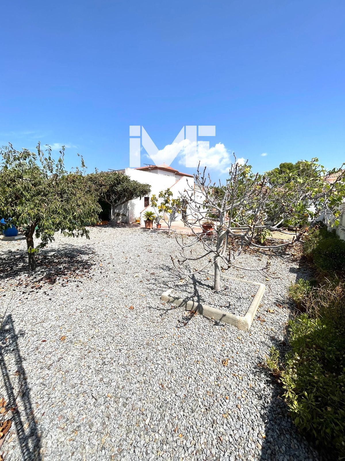 Chalet independiente en  una sola planta el centro de Miami Platja - Foto 9