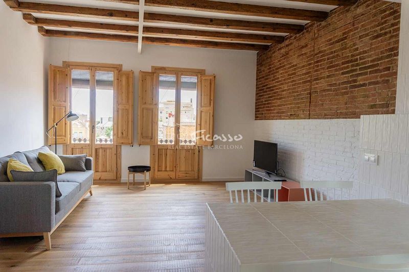 Ático en alquiler Barcelona. Ref: 1250. Ficasso Real Estate
