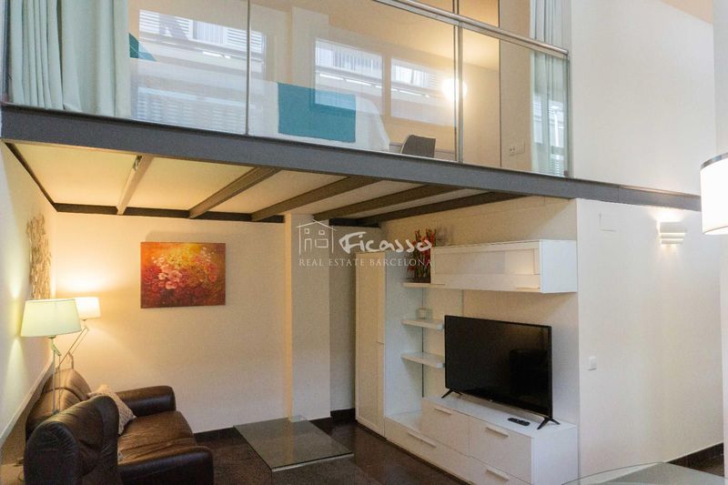 Dúplex en alquiler Barcelona. Ref: 1712. Ficasso Real Estate