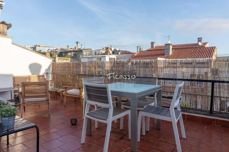 Penthouse for rent Barcelona. Ref: 1885. Ficasso Real Estate