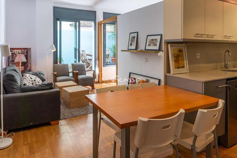 Piso en alquiler Barcelona. Ref: 1896. Ficasso Real Estate