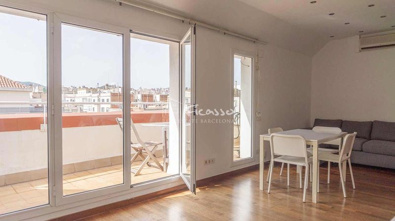 Ático en alquiler Barcelona. Ref: 2079. Ficasso Real Estate