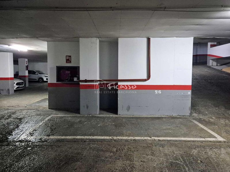 Garaje en venta Barcelona. Ref: 2080. Ficasso Real Estate