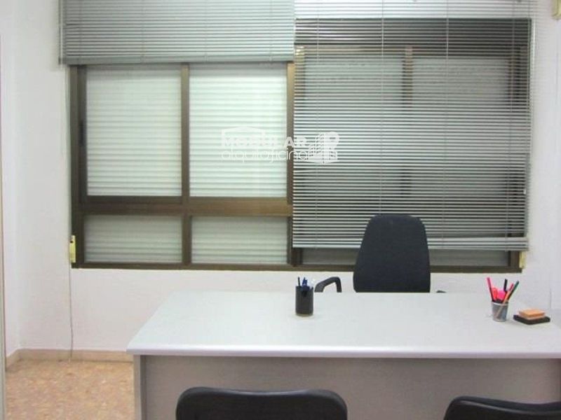 Oficina en venta Elche/Elx, Alicante. Ref: 1149. AlquilOficina