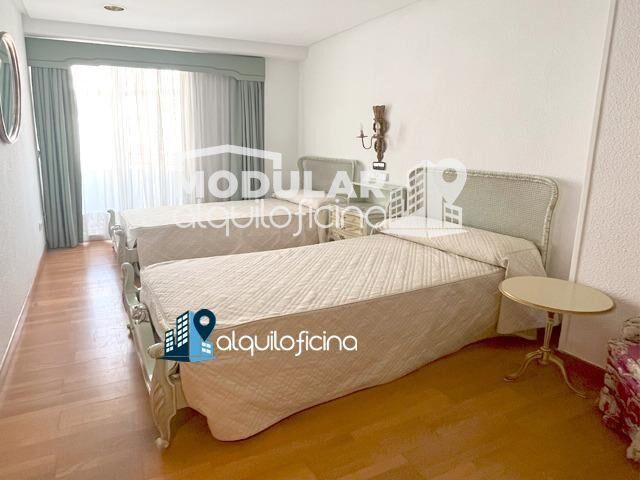 Piso en alquiler Elche/Elx, Alicante. Ref: 1495. AlquilOficina