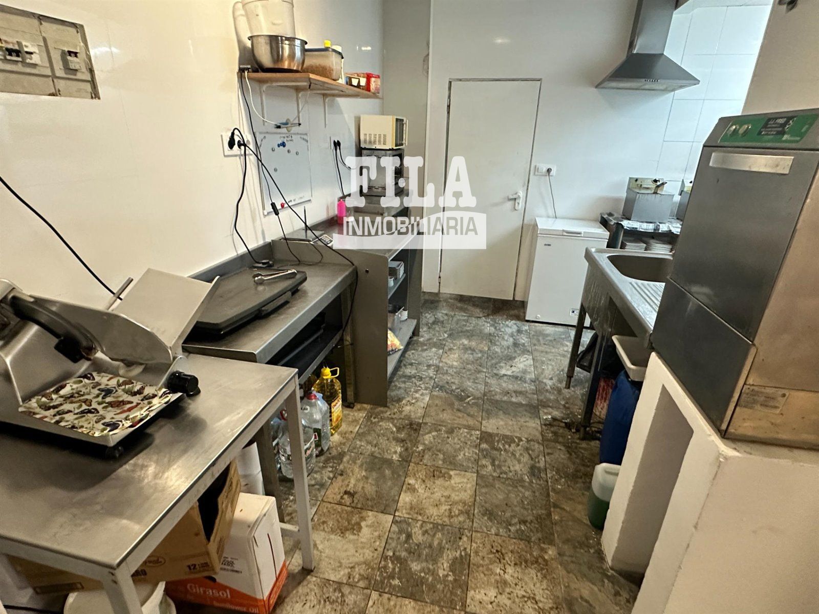 ¡Gran oportunidad! 🌟 Local comercial en Cunit en el Passeig Marítim - Foto 19