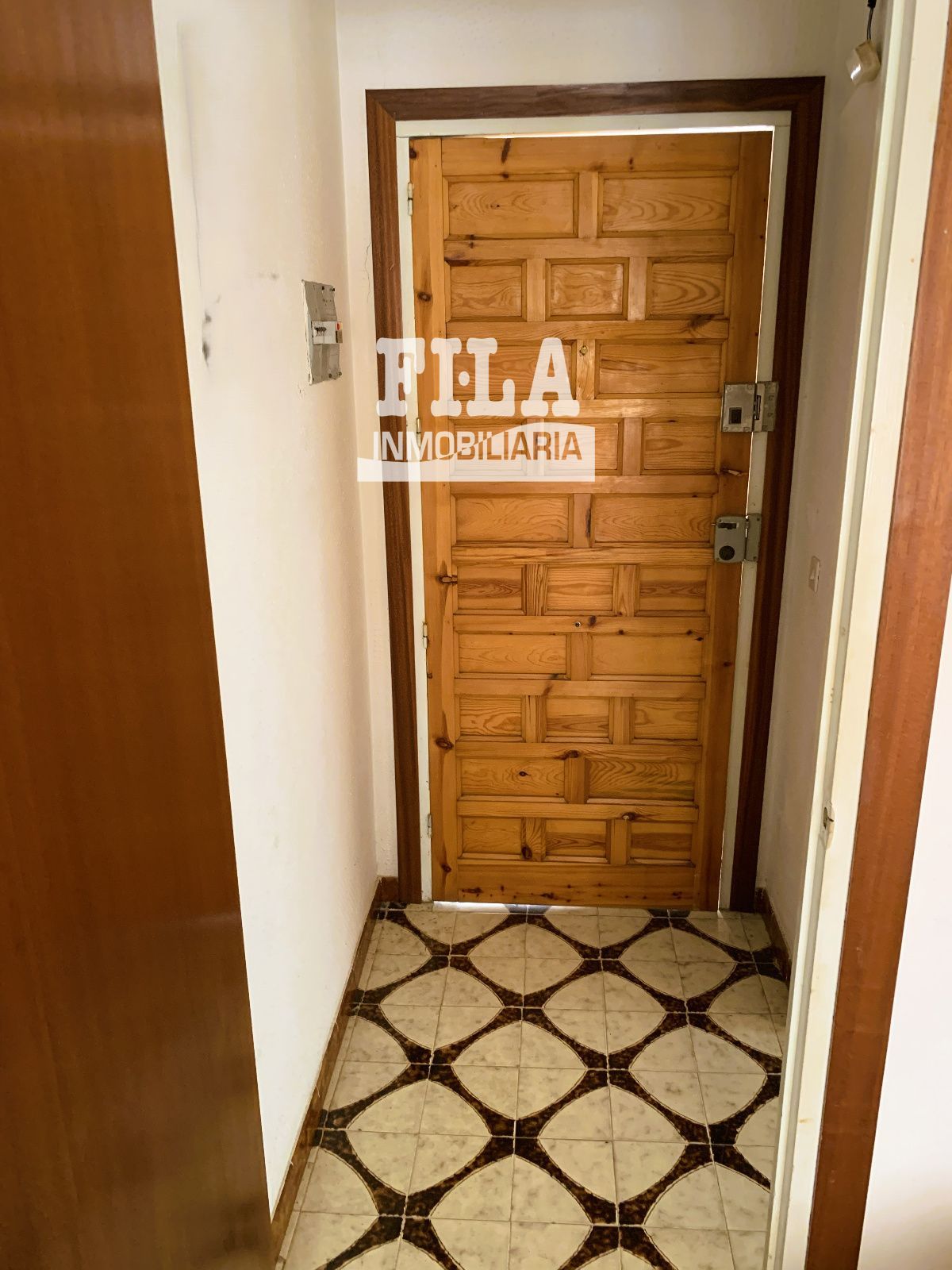 PISO CON TERRAZA SOLEADA y PARKING - SEGUR DE CALAFELL - Foto 2