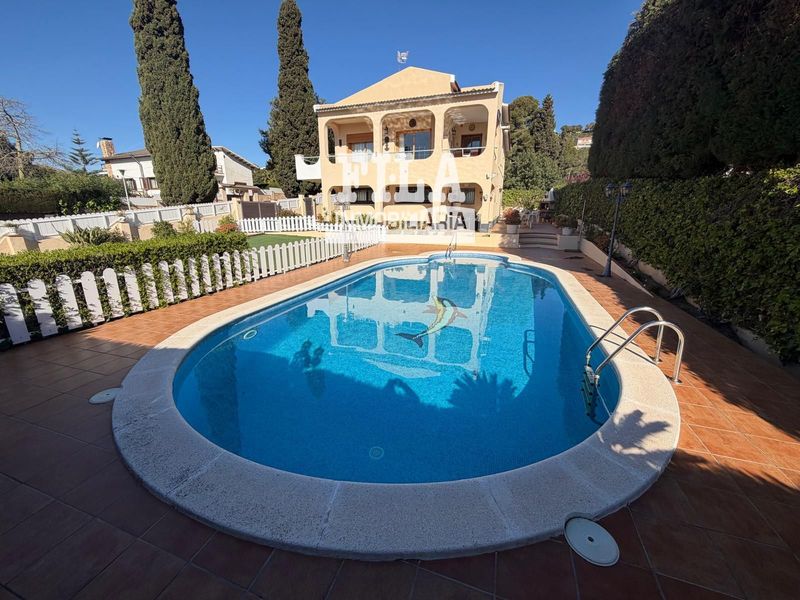 Chalet Independiente en venta El Vendrell, Tarragona. Ref: 1407. Fila Inmobiliaria Segur de Calafell
