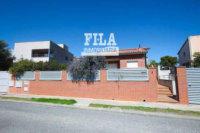 Chalet Independiente en venta Calafell, Tarragona. Ref: 1438. Fila Inmobiliaria Segur de Calafell