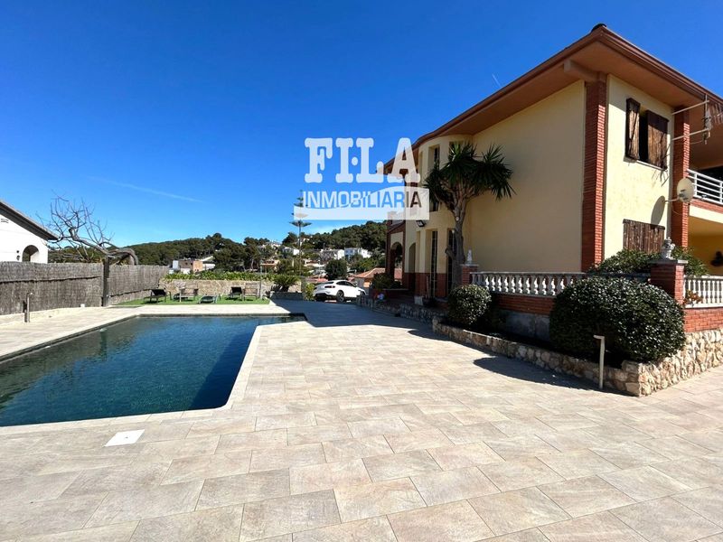 Chalet Independiente en venta Calafell, Tarragona. Ref: 1439. Fila Inmobiliaria Segur de Calafell