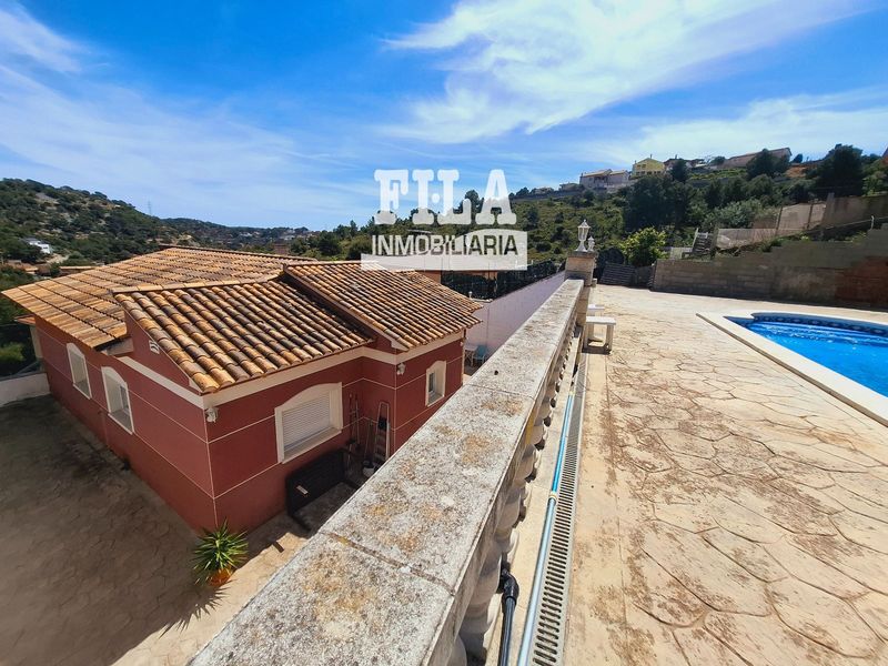 Chalet Independiente en venta Castellet I La Gornal, Barcelona. Ref: 1474. Fila Inmobiliaria Segur de Calafell