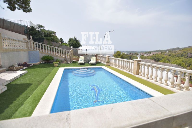 Adosado en venta Roda De Bara, Tarragona. Ref: 1561. Fila Inmobiliaria Segur de Calafell