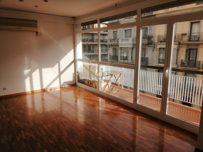 Piso en alquiler Barcelona. Ref: 1447. Fincas Masquefa