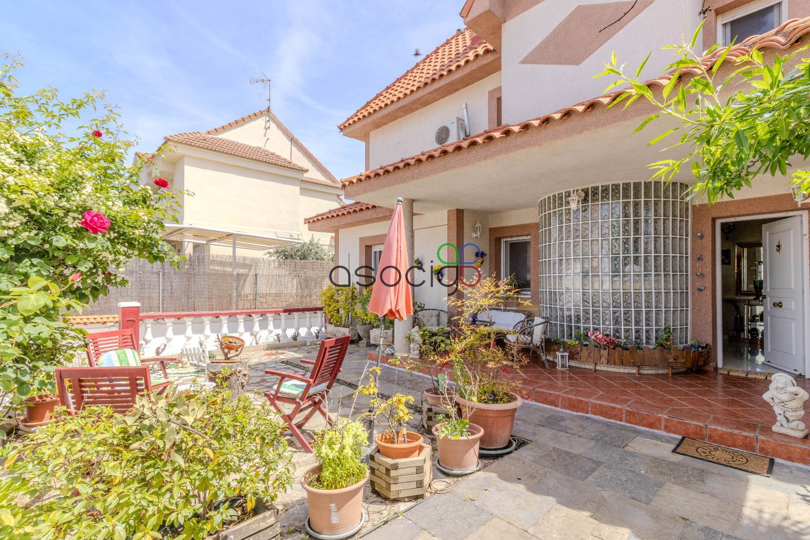 Chalet Independiente en venta Cabanillas del Campo, Guadalajara. Ref: 3659. Finca Urbana