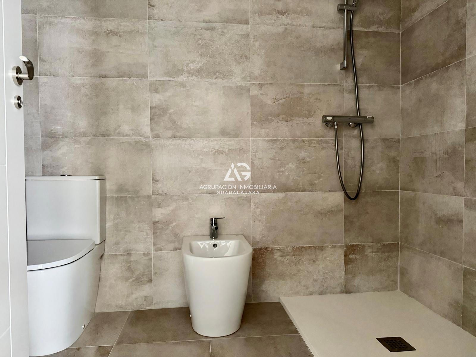 2 habitaciones, 3 baños en C/ Sigüenza - Foto 14