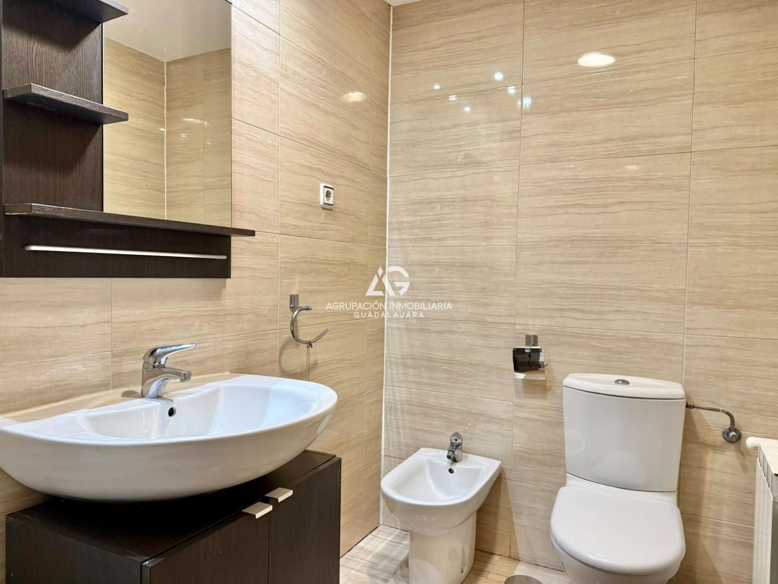 baño - Los valles, 2 dormitorios con garaje