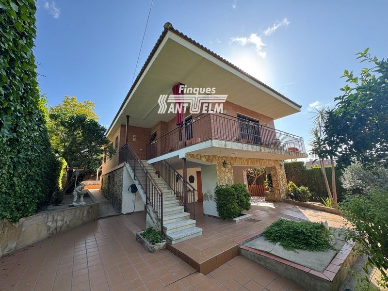 Chalet Independiente en venta Calafell, Tarragona. Ref: 1444. Finques Sant Telm