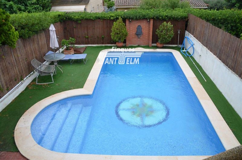 Chalet Independiente en venta Segur De Calafell, Tarragona. Ref: 1475. Finques Sant Telm