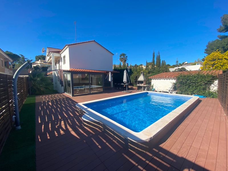 Chalet Independiente en venta Cunit, Tarragona. Ref: 1719. Finques Sant Telm