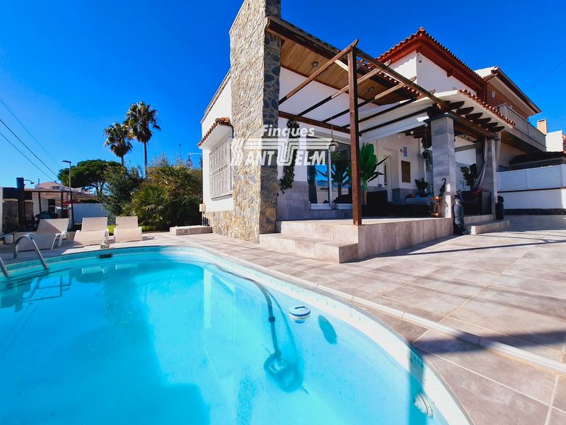 Casa en venta Cunit, Tarragona. Ref: 1751. Finques Sant Telm