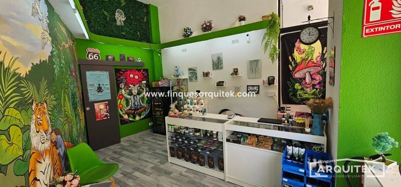 Local Comercial en traspaso Lleida. Ref: 1949. FINQUES ARQUITEK