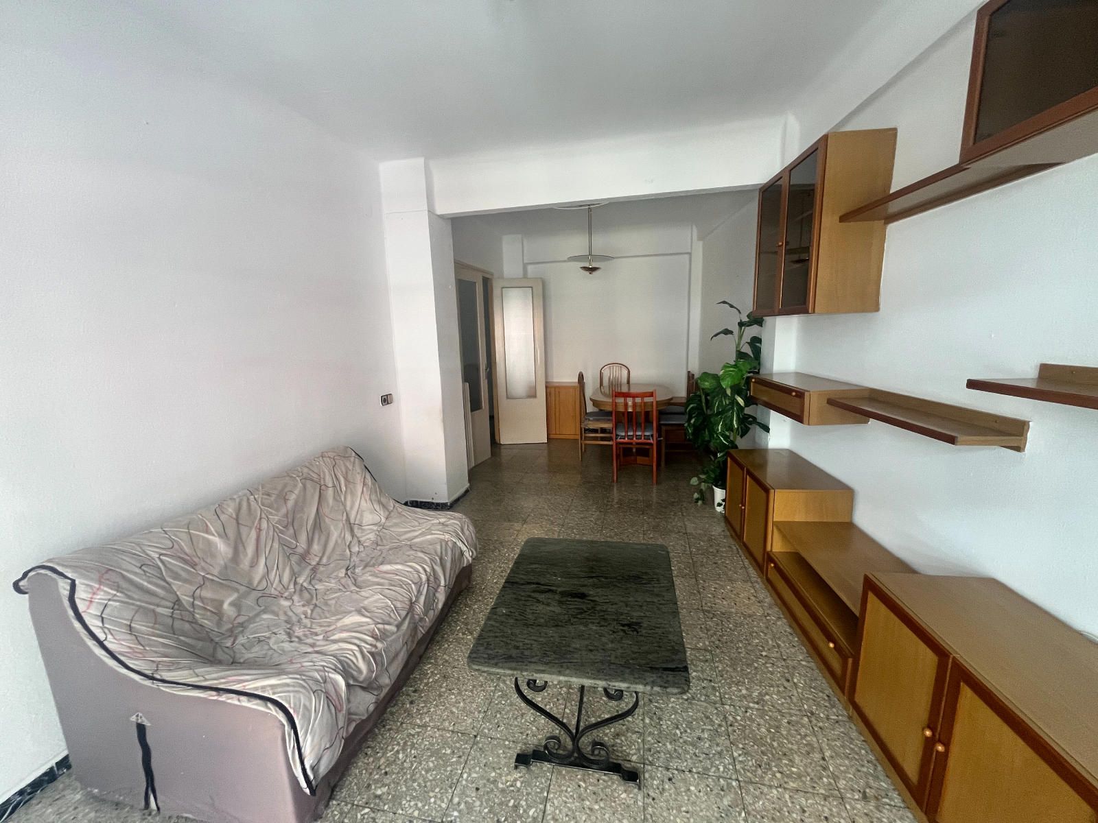 Oportunidad para inversores: piso de 4 habitaciones junto a las universidades - Foto 5
