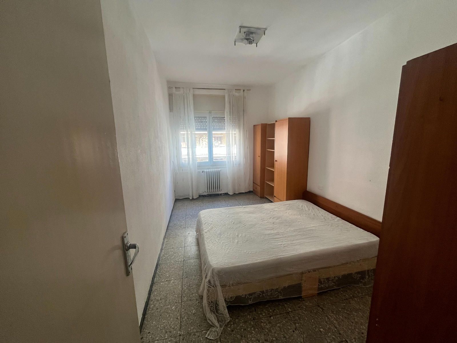 Oportunidad para inversores: piso de 4 habitaciones junto a las universidades - Foto 11