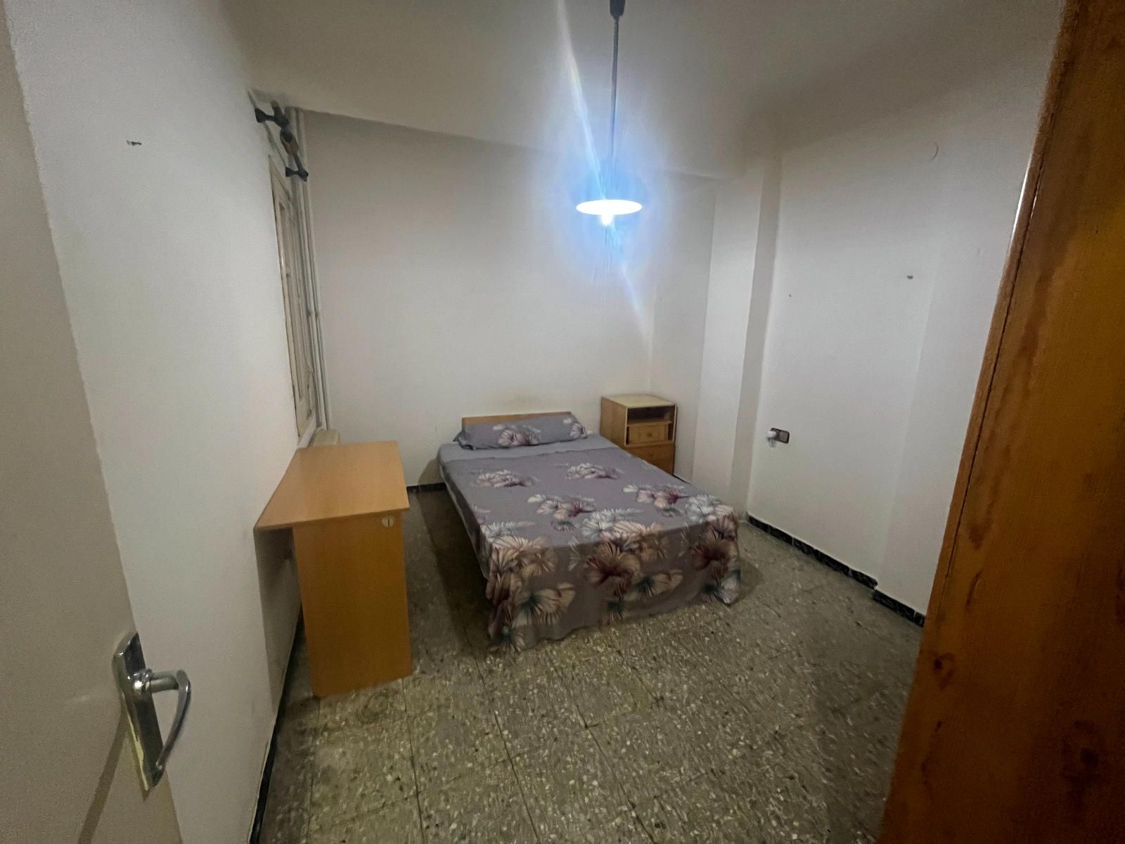 Oportunidad para inversores: piso de 4 habitaciones junto a las universidades - Foto 16