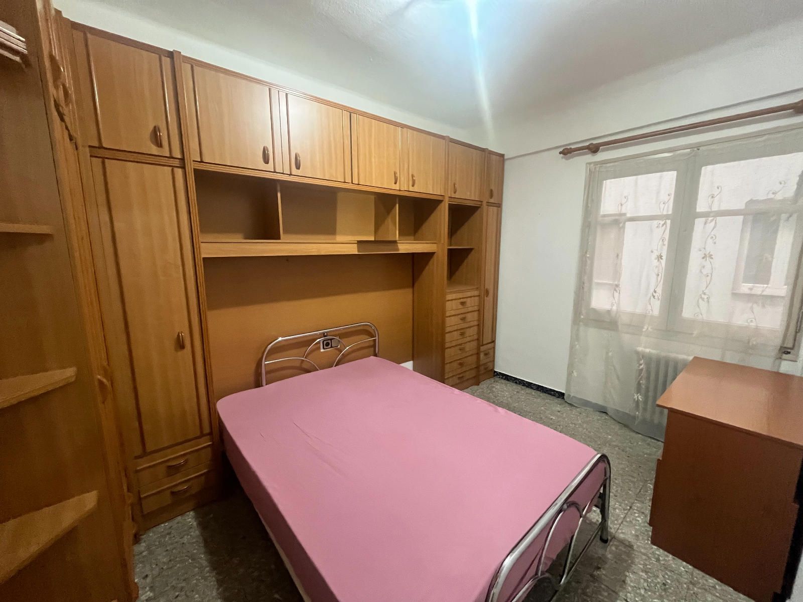 Oportunidad para inversores: piso de 4 habitaciones junto a las universidades - Foto 17
