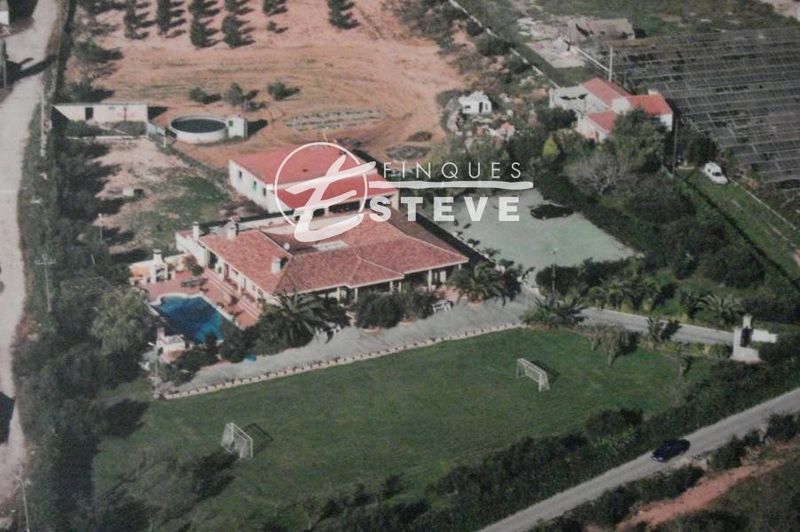 Chalet Independiente en venta Santa Oliva, Tarragona. Ref: 1681. Finques Esteve