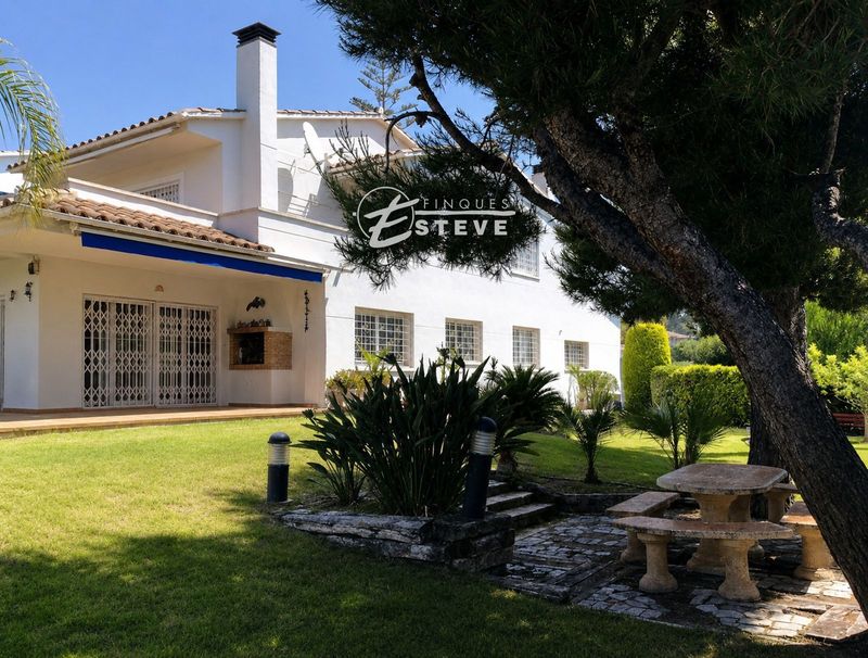 Casa en venta Calafell, Tarragona. Ref: 2135. Finques Esteve