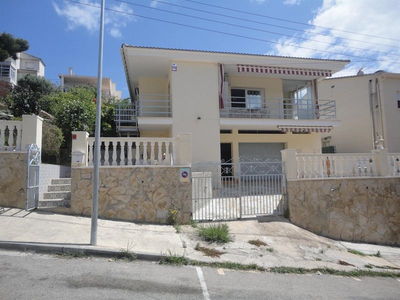 Chalet Independiente en venta Segur De Calafell, Tarragona. Ref: 2632. Finques Giró