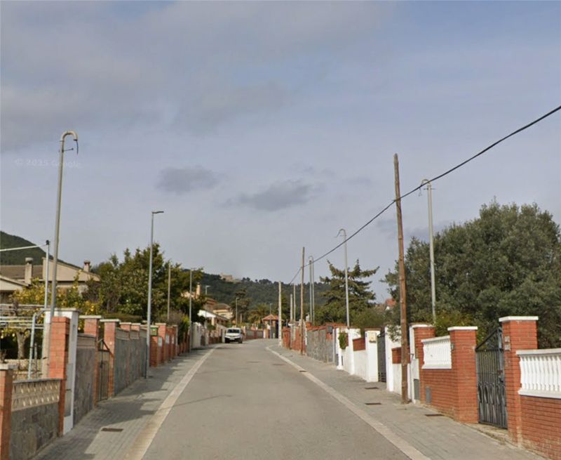 Chalet Independiente en venta Torrelles De Foix, Barcelona. Ref: 2833. Finques Giró