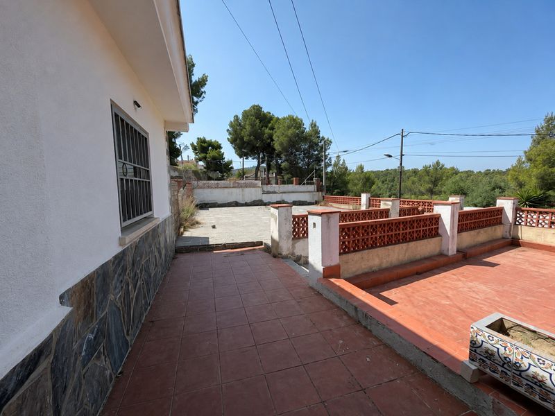 Chalet Independiente en venta La Bisbal del Penedes, Tarragona. Ref: 3231. Finques Giró