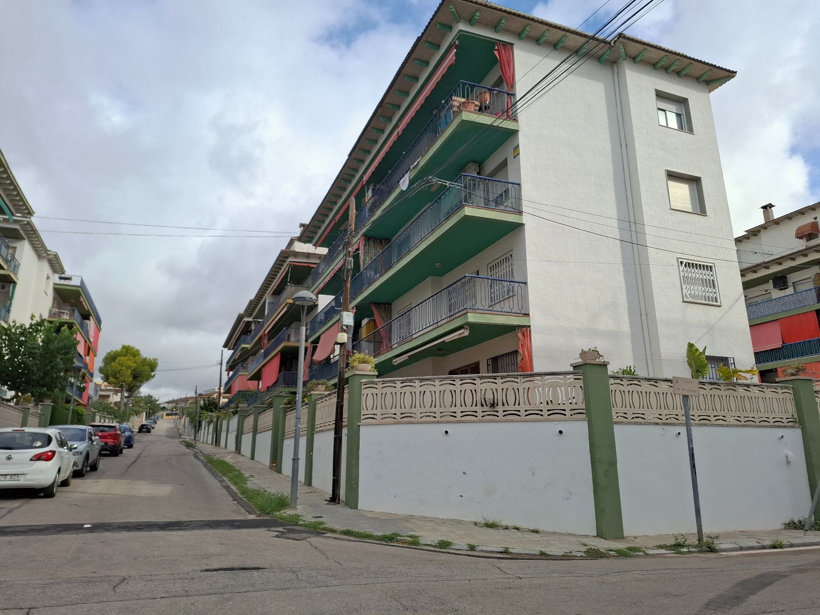 Piso luminoso con 3 habitaciones, chimenea y terraza orientada al sur en Puig Pelós, Cunit - Foto 29