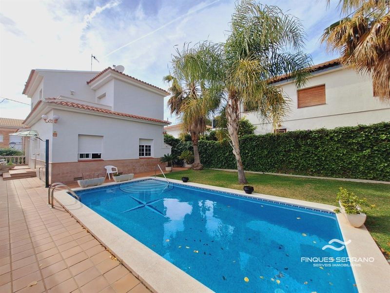 Chalet Independiente en venta Segur De Calafell, Tarragona. Ref: 1959. Finques Serrano