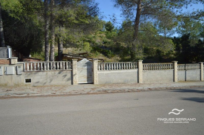 Parcela en venta Castellet I La Gornal, Barcelona. Ref: 1993. Finques Serrano
